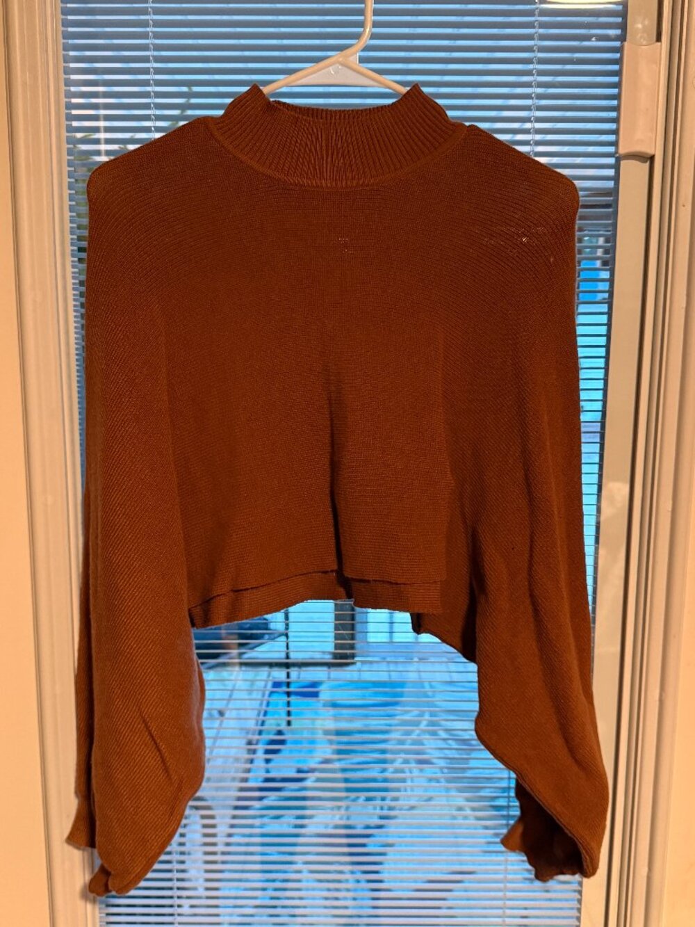 Vestique Rust Orange Cropped Mock Neck Sweater